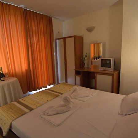 Hotel Stoyanov Ravda Exteriér fotografie